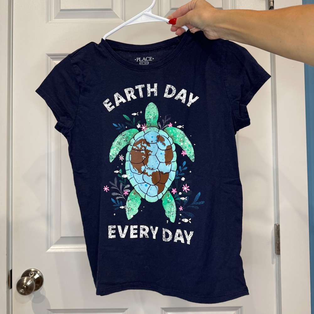 The Childrens Place Girls Earth Day Sea Turtle Graphic Tee Navy Size L 10/12